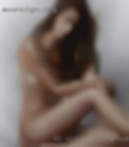 40 old hot life woman having a orgasom in Riverside.