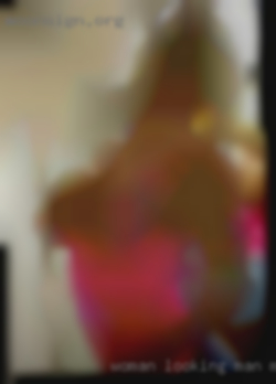 Woman looking man milfs grovetow g m in Tulsa Oklahoma.